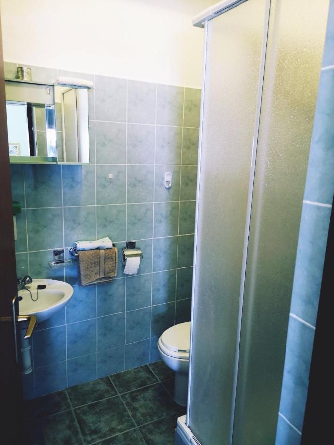Apartments Josip Винерац Екстериор снимка