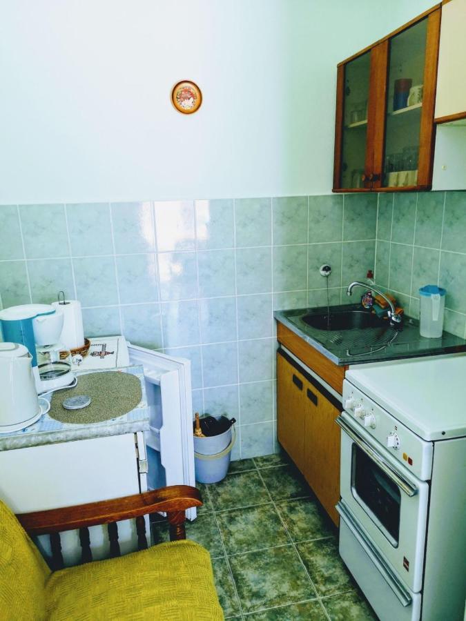 Apartments Josip Винерац Екстериор снимка