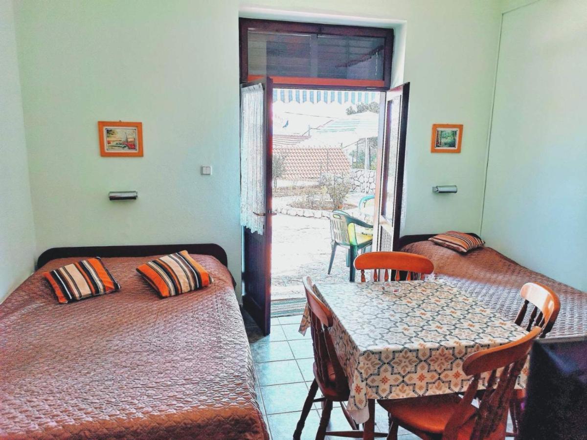 Apartments Josip Винерац Екстериор снимка